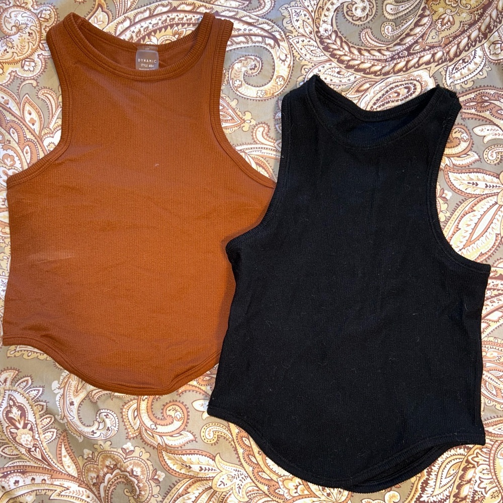 Dynamic cropped stretch tank top set